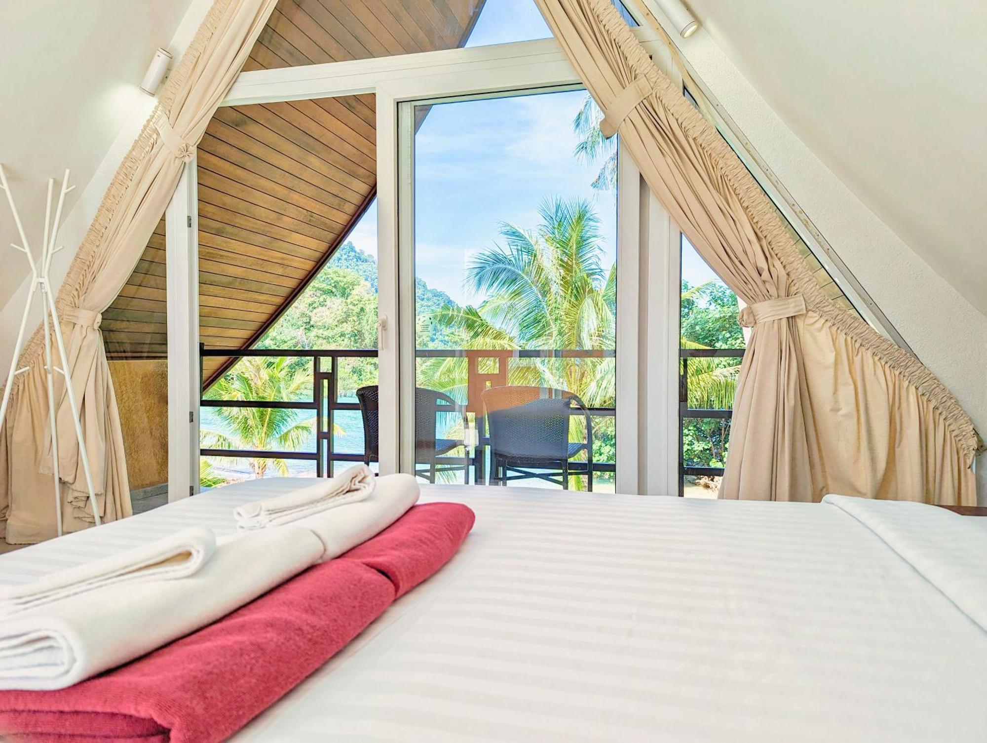 Half Moon Beach Villa - By Kohchangvillas Koh Chang Extérieur photo